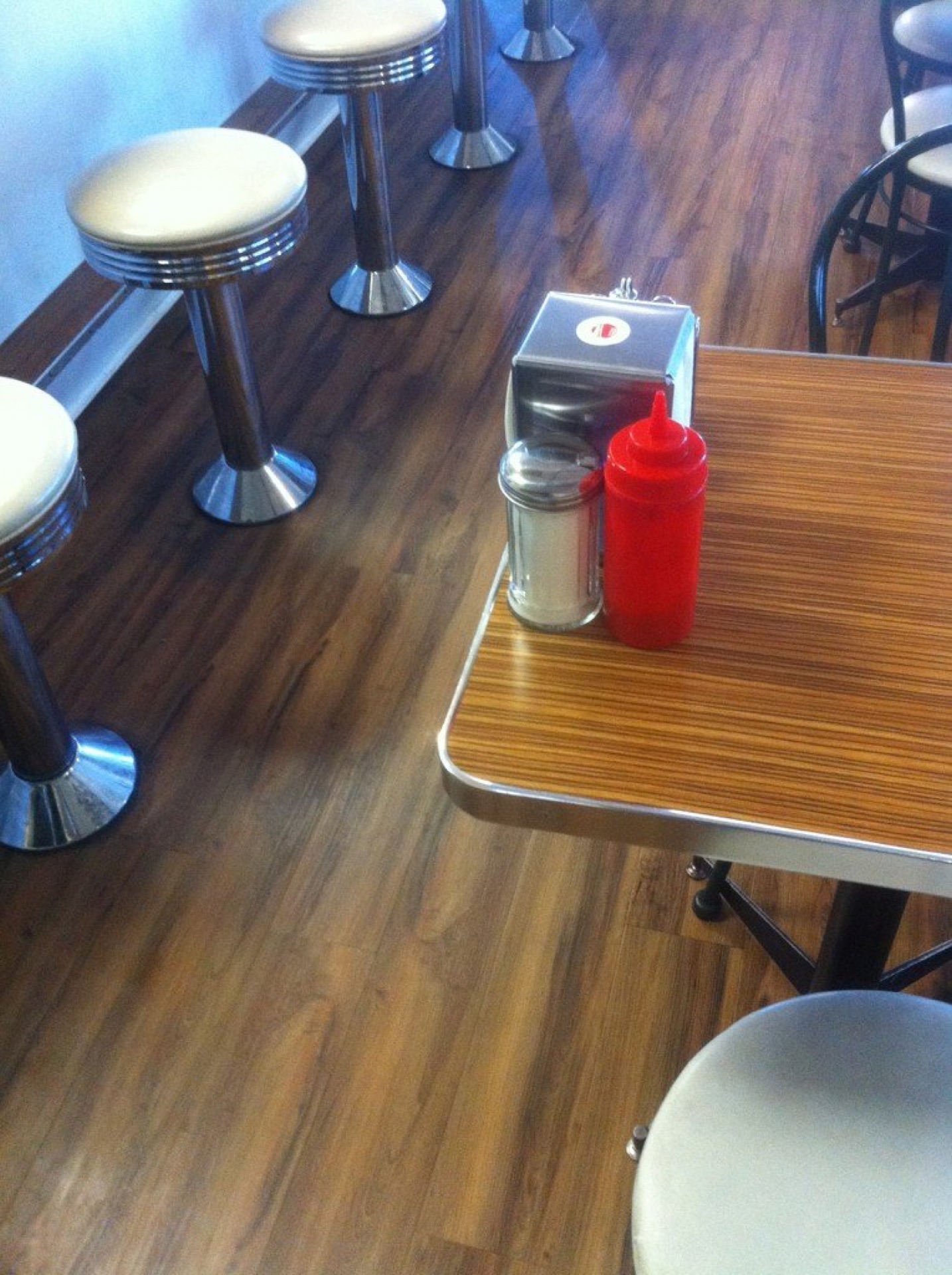 Vinyl floor — Main Street
